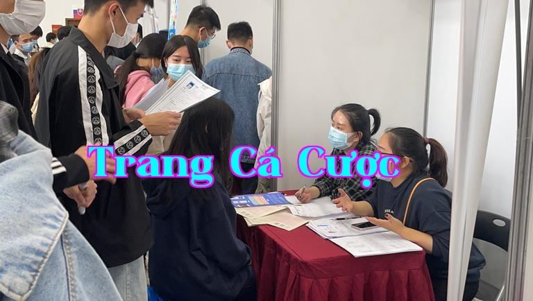 Ảnh cuộc tuyển dụng trực tiếp năm 2021.jpg